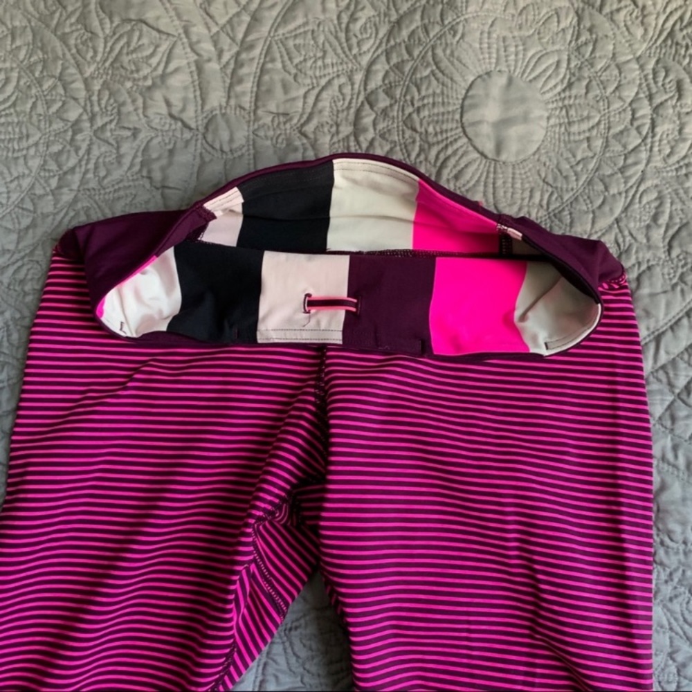 Lululemon  stripped crop leggings size 4  XS - Picture 4 of 8